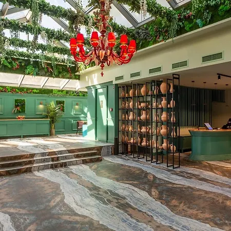 Ξενοδοχείο με διαμερίσματα Tomis Garden Βουκουρέστι