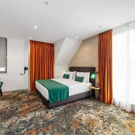 Tomis Garden 4* Bükreş