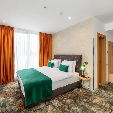 Tomis Garden Апарт-готель 4*