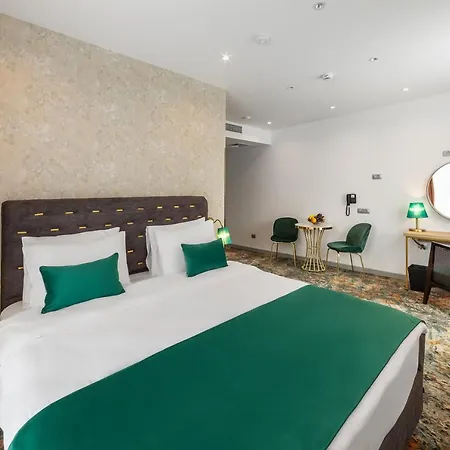 Tomis Garden Apart Otel 4*