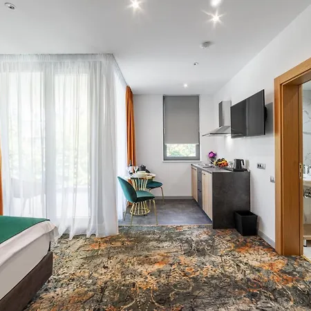 Lejlighedshotel Tomis Garden 3*