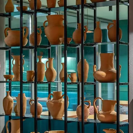 Apart Otel Tomis Garden Bükreş