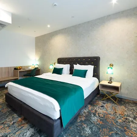 Apart Otel Tomis Garden 4*