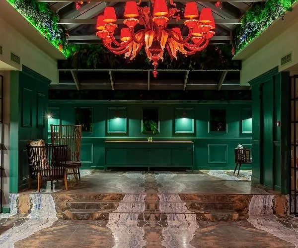 Tomis Garden 4* بوخارست