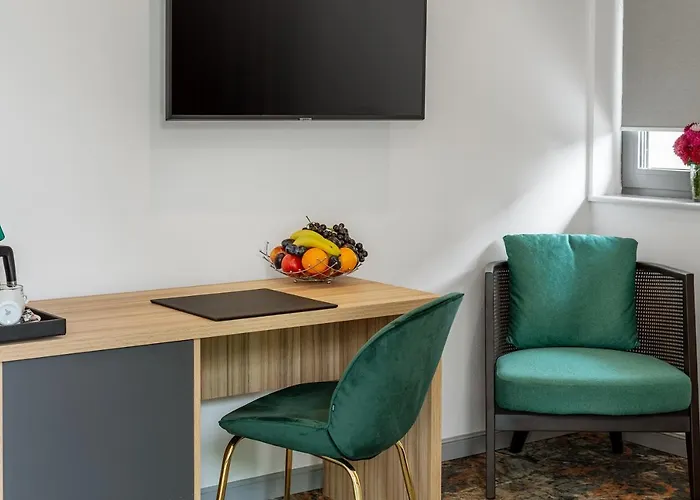 Tomis Garden Ξενοδοχείο με διαμερίσματα 4*