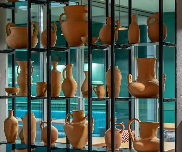 Ξενοδοχείο με διαμερίσματα Tomis Garden Βουκουρέστι