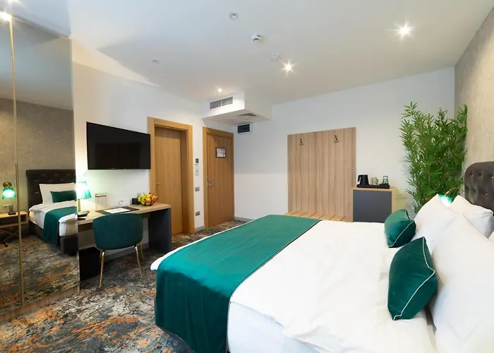 Tomis Garden Ξενοδοχείο με διαμερίσματα 4*