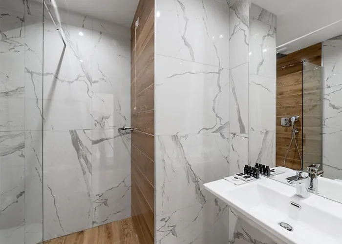 Tomis Garden Ξενοδοχείο με διαμερίσματα Βουκουρέστι