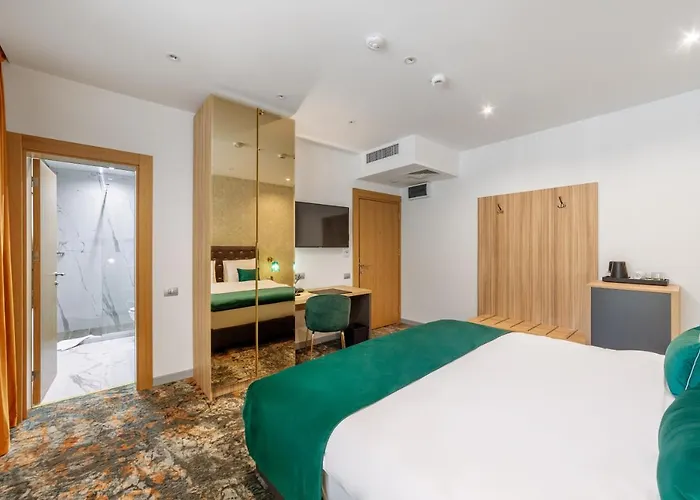 Tomis Garden 4* Bukareszt