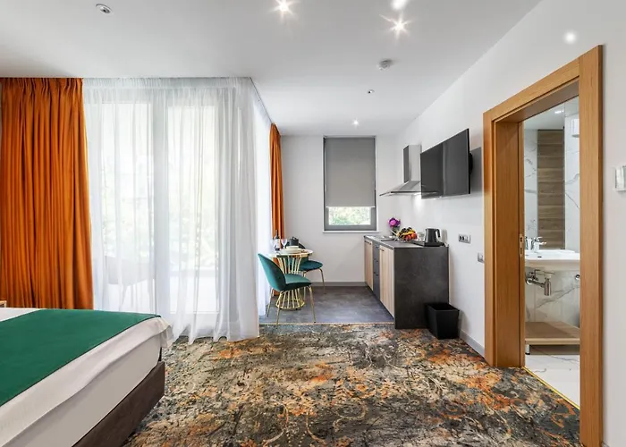 Aparthotel Tomis Garden 4*